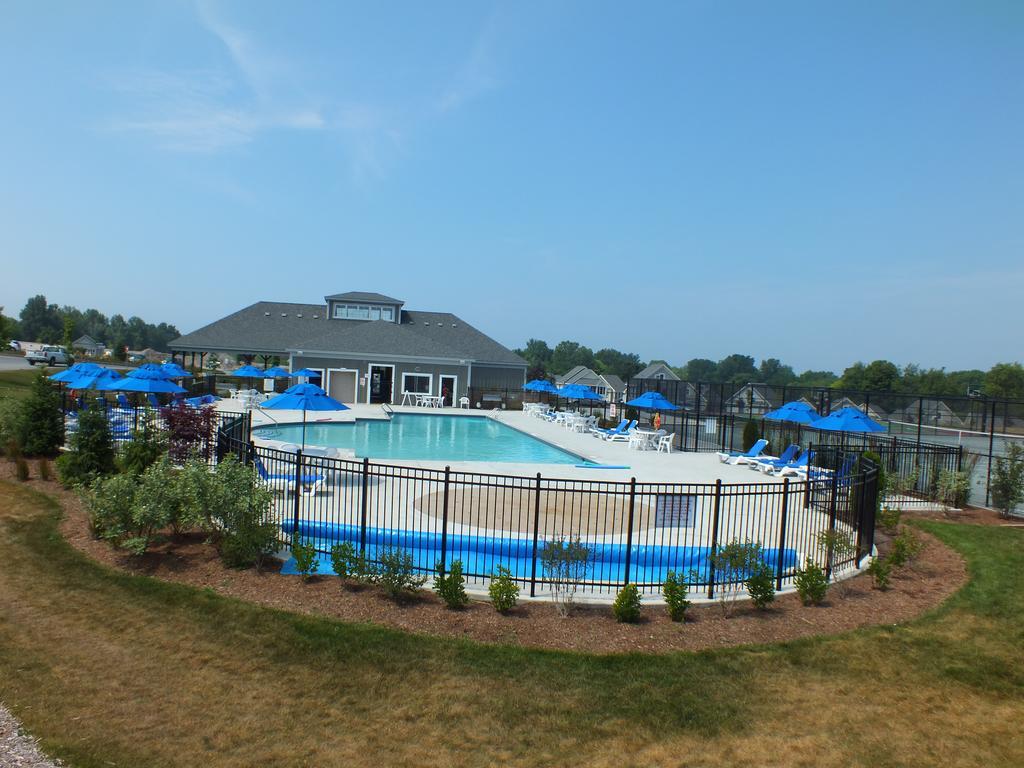 Sandbanks Summer Village Cottages Cherry Valley Eksteriør billede